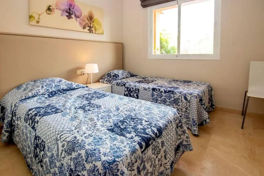 Amazing Modern Apartment Next To Pool. Marbella Spain