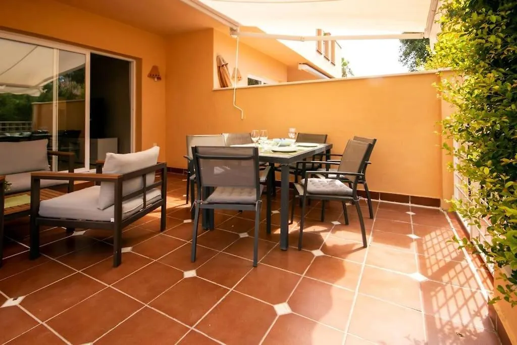 Amazing Modern Apartment Next To Pool. Marbella