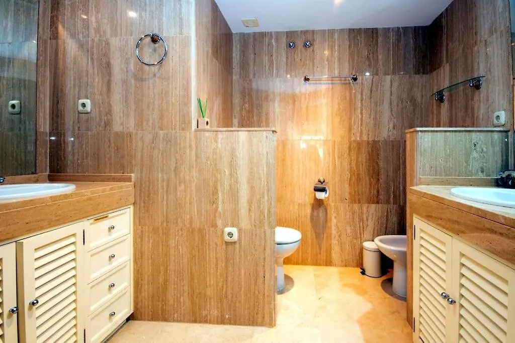 Amazing Modern Apartment Next To Pool. Marbella