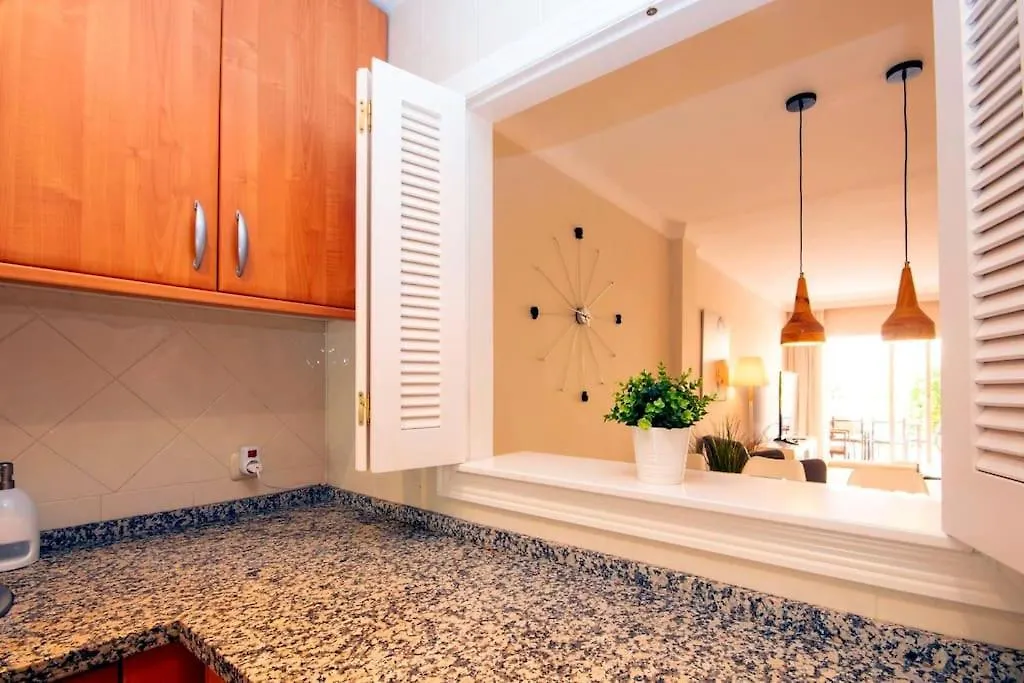 Amazing Modern Apartment Next To Pool. Marbella